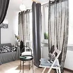Apartment - Cozy In The Heart Of With New York Design & Betten & Sofa - 5 Mins Central Station Hbf - Big Tv & Wifi --