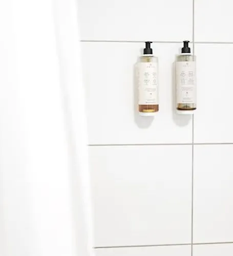 Appartement - Cozy In The Heart Of With New York Design & Betten & Sofa - 5 Mins Central Station Hbf - Big Tv & Wifi -- Duisburg